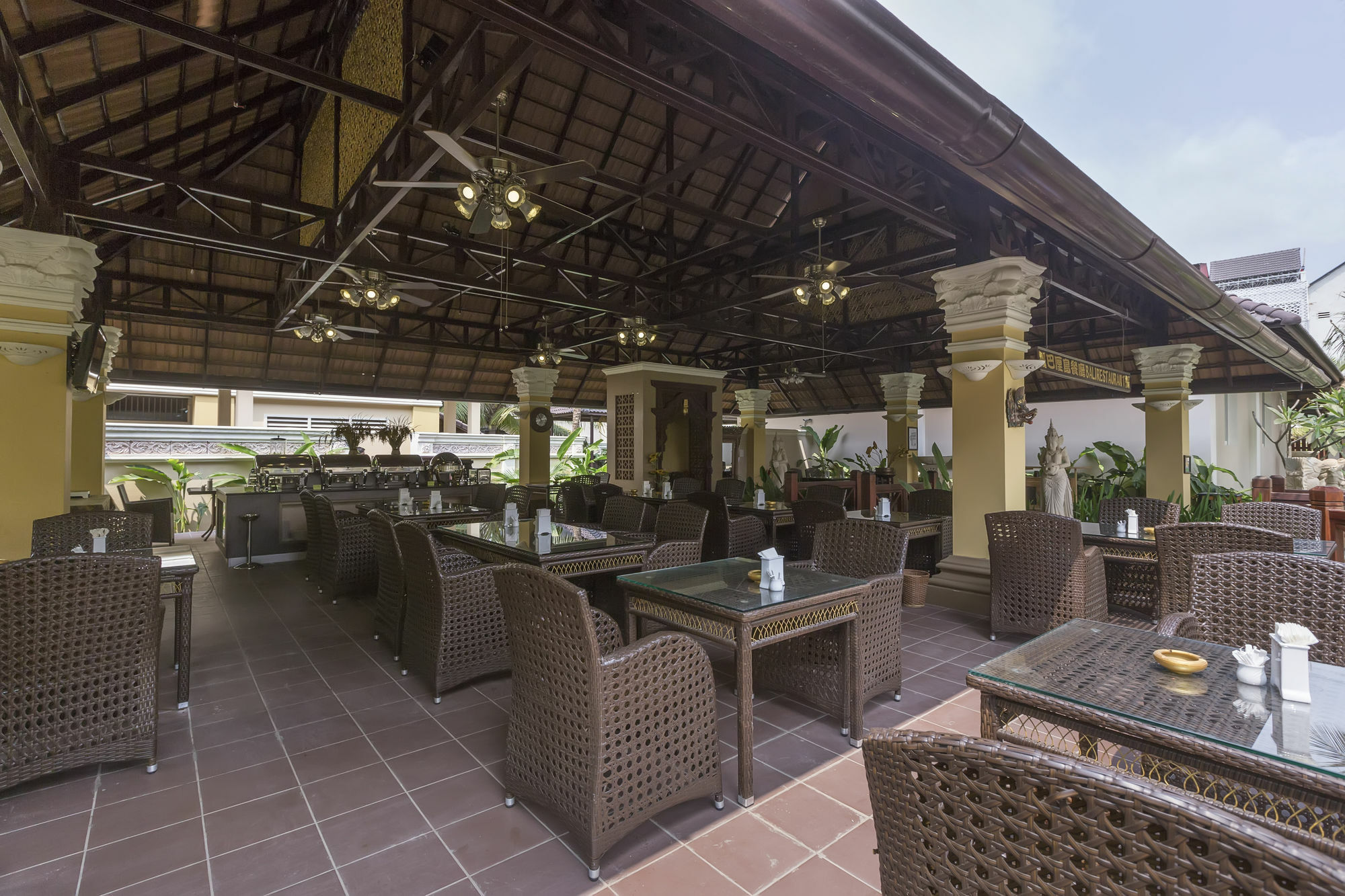 Bali Hotel Phnom Penh Eksteriør billede